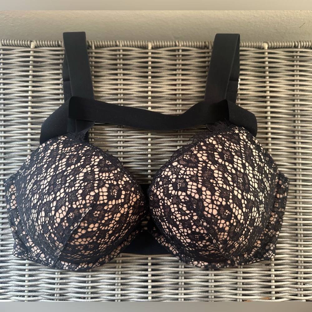 Victoria Secret Very Sexy Push-up Pigeonnant Lace Black